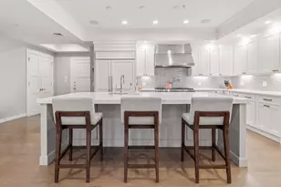 377 W First St, Boston, MA 02127 - Photo 3