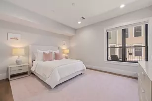 377 W First St, Boston, MA 02127 - Photo 13