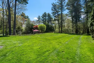 69 Nixon Rd, Framingham, MA 01701 - Photo 17