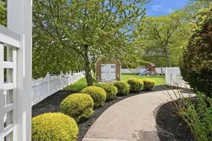 39 Forest St, Saugus, MA 01904 - Photo 33