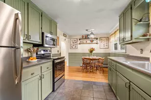 102 Park St, Hudson, MA 01749 - Photo 7