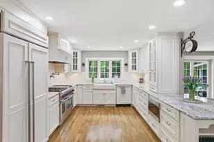 46 Hayden Ln, Bedford, MA 01730 - Photo 5