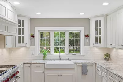 46 Hayden Lane, Bedford, MA 01730 - Photo 3