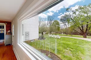 375 Linebrook Rd, Ipswich, MA 01938 - Photo 9