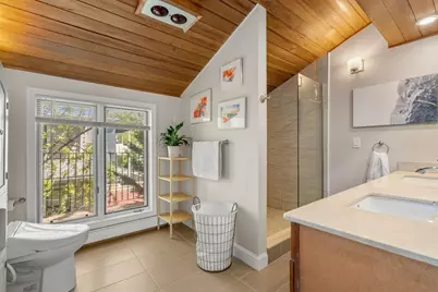 32 Farragut Ave #3, Somerville, MA 02144 - Photo 11