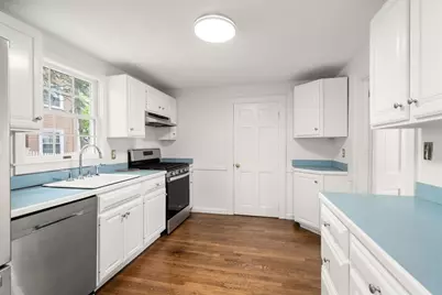 10 Magnolia Rd, Milton, MA 02186 - Photo 9