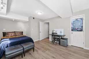 1175 Chestnut St, Newton, MA 02464 - Photo 9