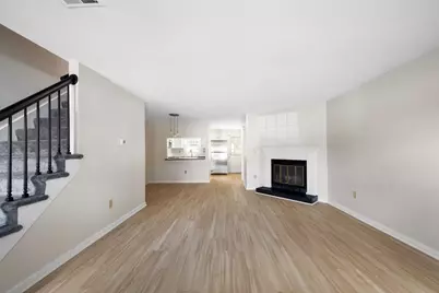 728 Auburn St #D4, Whitman, MA 02382 - Photo 5