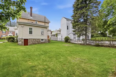 17 Winthrop St, Marlborough, MA 01752 - Photo 35