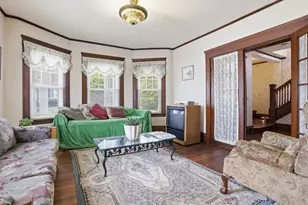 17 Winthrop St, Marlborough, MA 01752 - Photo 9