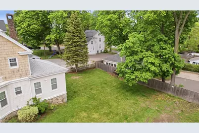 17 Winthrop St, Marlborough, MA 01752 - Photo 37