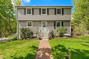 7 Byfield Rd, Groveland, MA 01834 - Photo 1