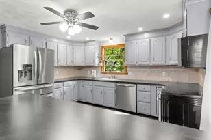 7 Byfield Rd, Groveland, MA 01834 - Photo 11