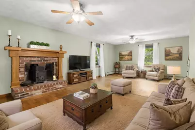 7 Byfield Rd, Groveland, MA 01834 - Photo 5