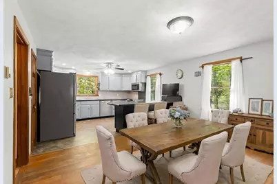 7 Byfield Rd, Groveland, MA 01834 - Photo 9
