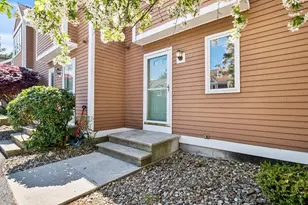 78 Steeplechase Ct, Haverhill, MA 01832 - Photo 3