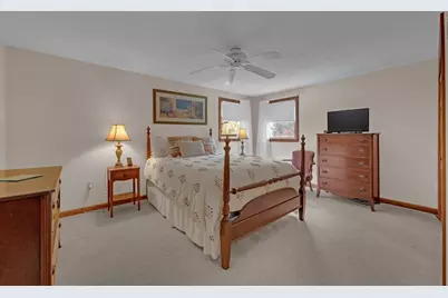 45 Lake St, Shrewsbury, MA 01545 - Photo 9
