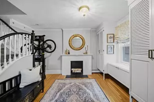 2 Lyndeboro Pl, Boston, MA 02116 - Photo 3