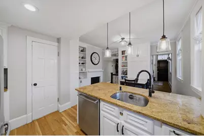 2 Lyndeboro Pl, Boston, MA 02116 - Photo 7