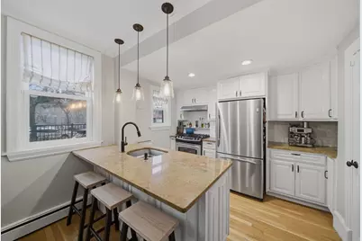 2 Lyndeboro Pl, Boston, MA 02116 - Photo 5