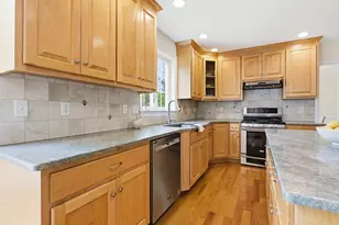 8 Victoria Cir, Shrewsbury, MA 01545 - Photo 17