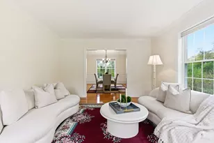 8 Victoria Cir, Shrewsbury, MA 01545 - Photo 9