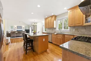 8 Victoria Cir, Shrewsbury, MA 01545 - Photo 13
