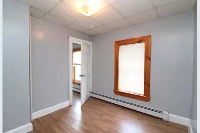 41 Nichols St #2, Lowell, MA 01851 - Photo 7