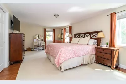 10 Liberty St, Natick, MA 01760 - Photo 25
