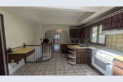 22 Vernon St, Boston, MA 02136 - Photo 7