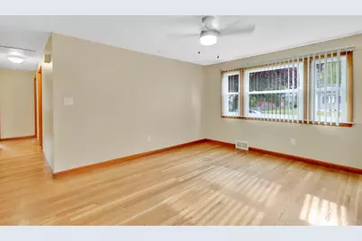 45 Juniper Dr, Springfield, MA 01119 - Photo 19