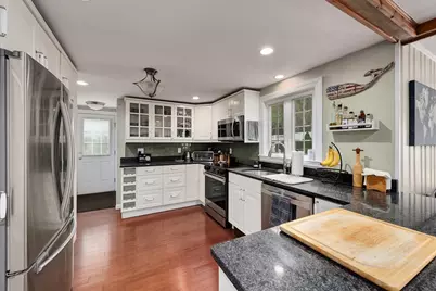 15 Palmer Rd, Beverly, MA 01915 - Photo 3