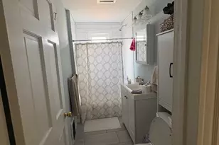 10 Houghton St, Boston, MA 02122 - Photo 11