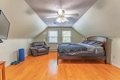 34 Oakhill Ave, Attleboro, MA 02703 - Photo 15
