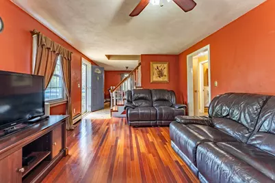 34 Oakhill Ave, Attleboro, MA 02703 - Photo 9