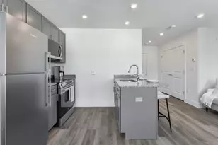 585 Essex St, Lynn, MA 01901 - Photo 3