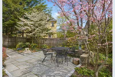 9 Farrar Street #9, Cambridge, MA 02138 - Photo 23