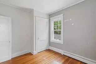 104 Bedford Ave, Lowell, MA 01854 - Photo 17