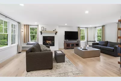 136 Holden Wood Rd, Concord, MA 01742 - Photo 5