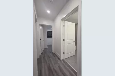585 Essex St #118, Lynn, MA 01901 - Photo 5