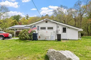 40 Ruthellen Rd, Chelmsford, MA 01824 - Photo 3