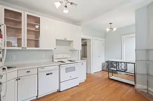 12 Colbourne Crescent, Brookline, MA 02445 - Photo 13