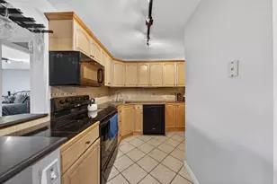 273 Cambridge Rd, Woburn, MA 01801 - Photo 9