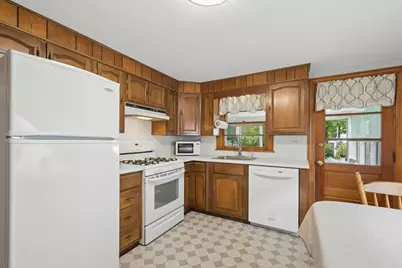 88 Kendall Ave, Framingham, MA 01702 - Photo 11