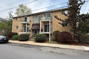 87 Cedar St, Malden, MA 02148 - Photo 3