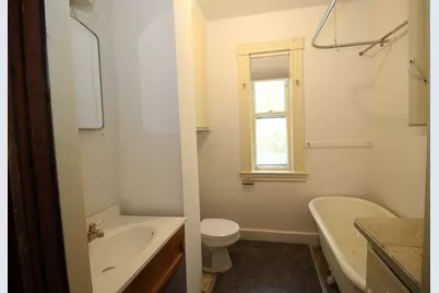 71 Ash St, Gardner, MA 01440 - Photo 5