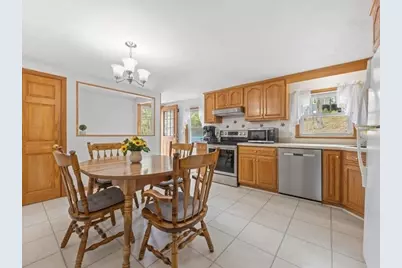 3 Holmes St, Halifax, MA 02338 - Photo 5