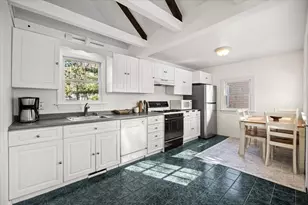 218 Lake Shore, Falmouth, MA 02536 - Photo 5