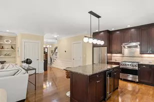 113 Carlisle St, Newton, MA 02459 - Photo 9