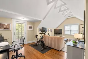 113 Carlisle St, Newton, MA 02459 - Photo 23